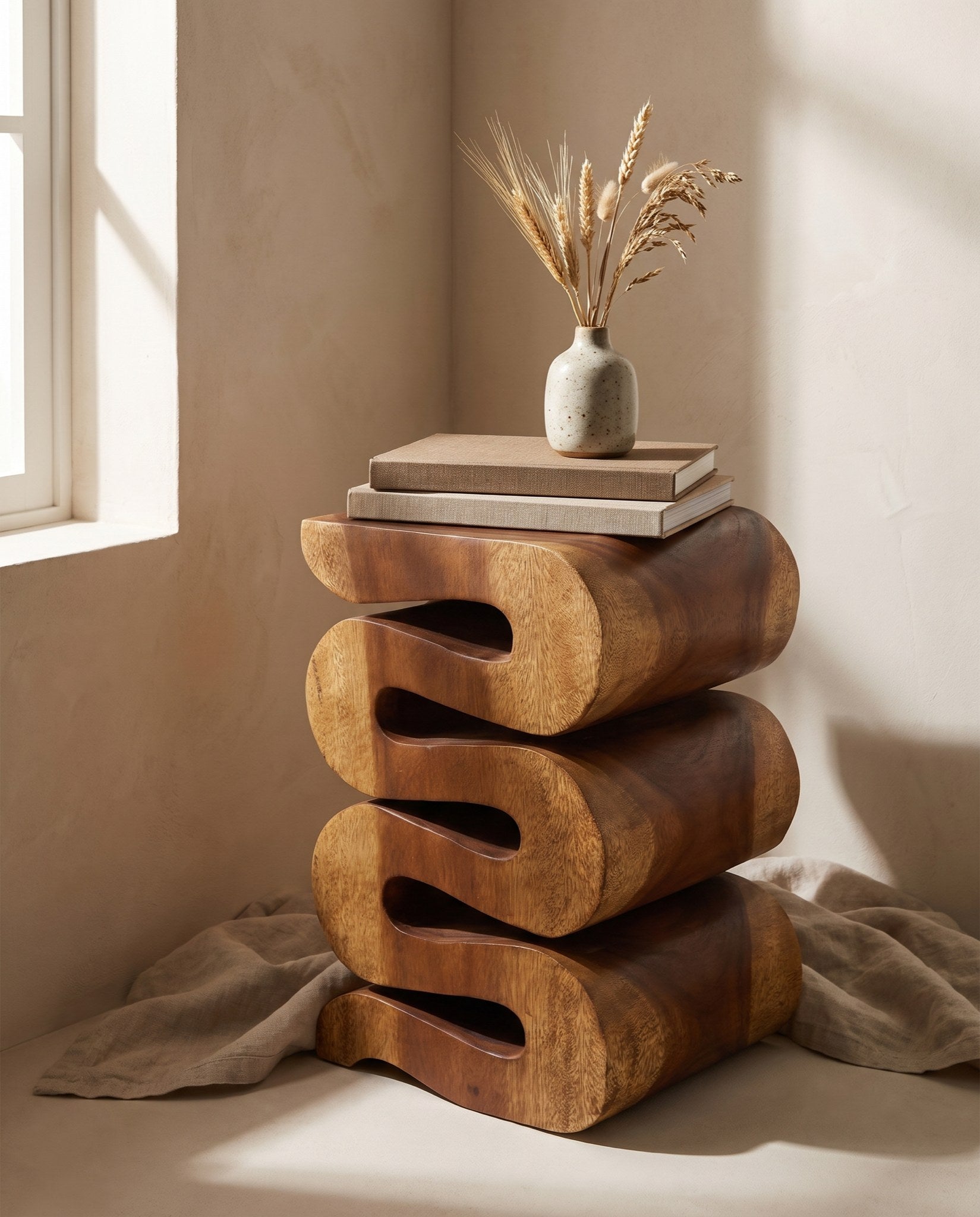 Flusso Wave Twist Side Table